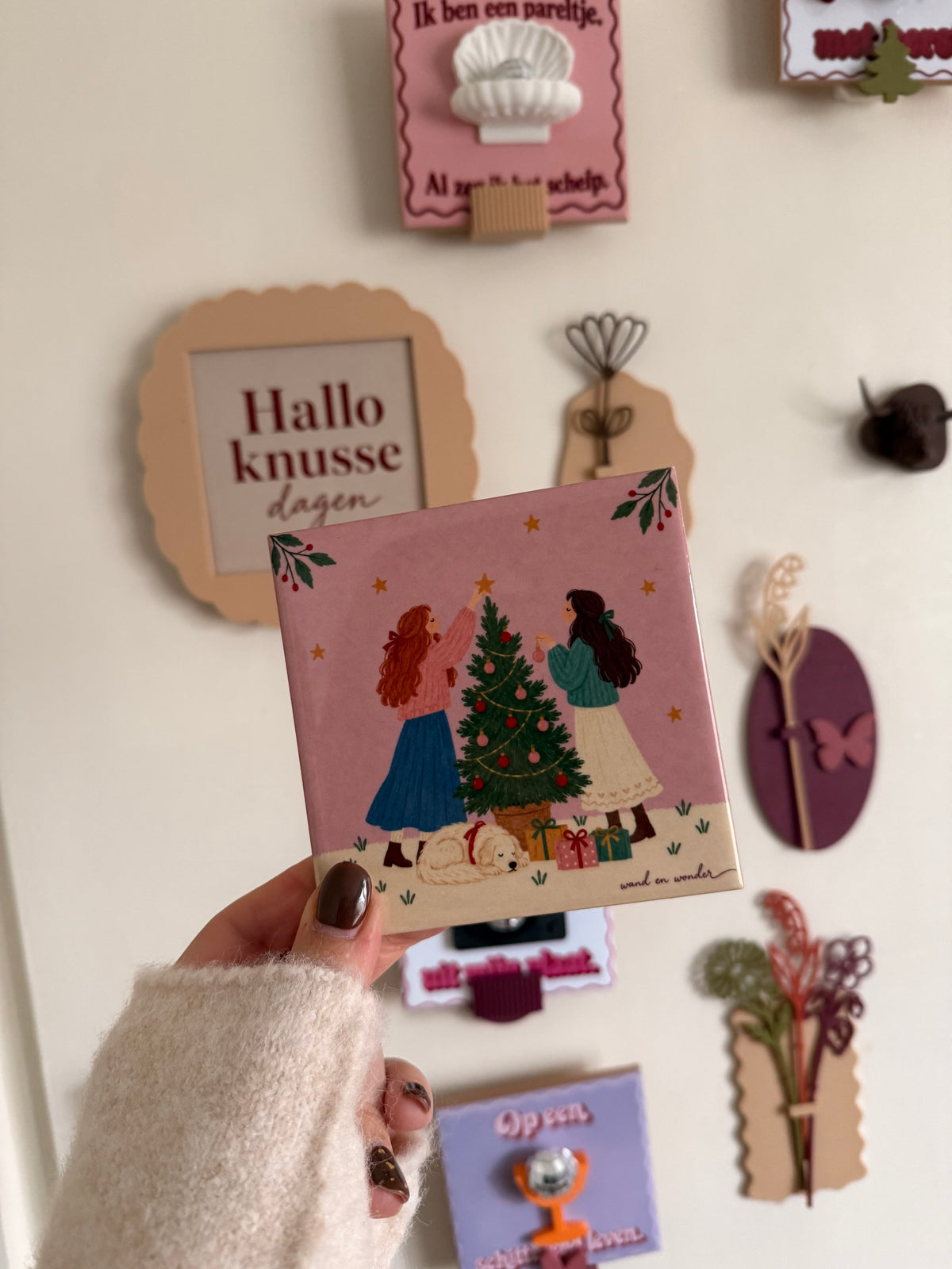 Samen de kerstboom versieren