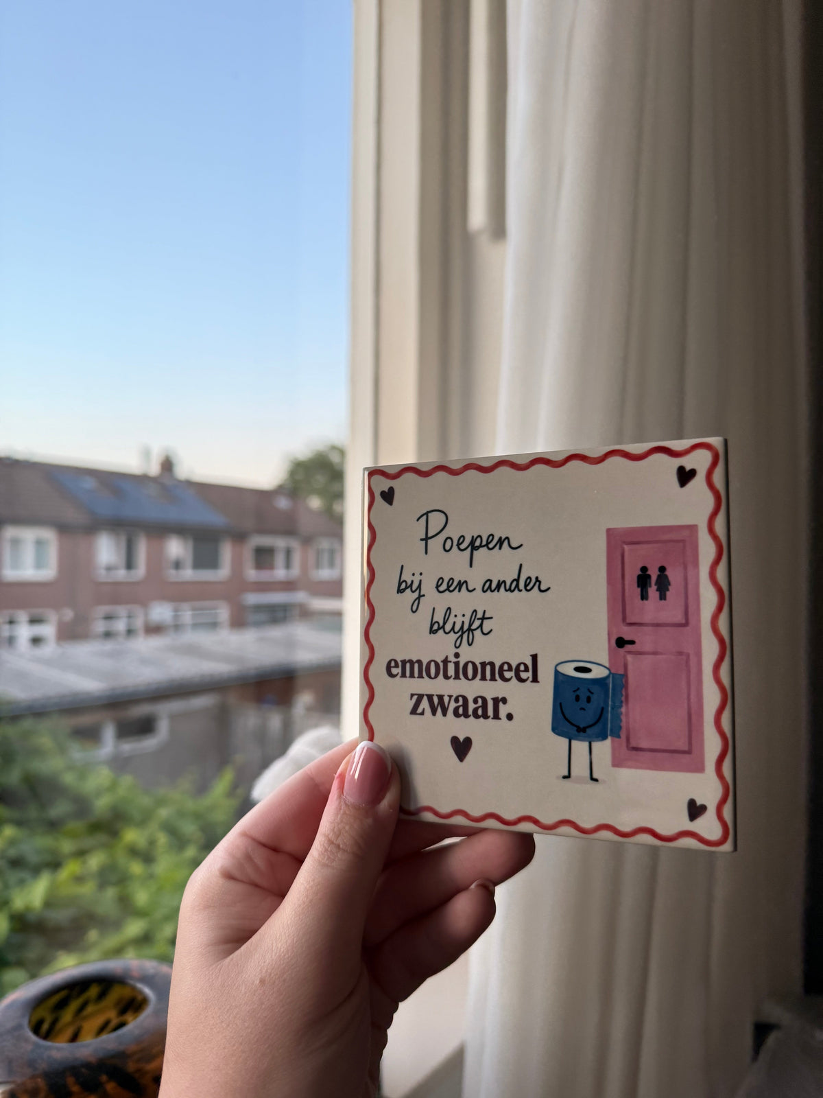 Poepen bij een ander blijft emotioneel zwaar.