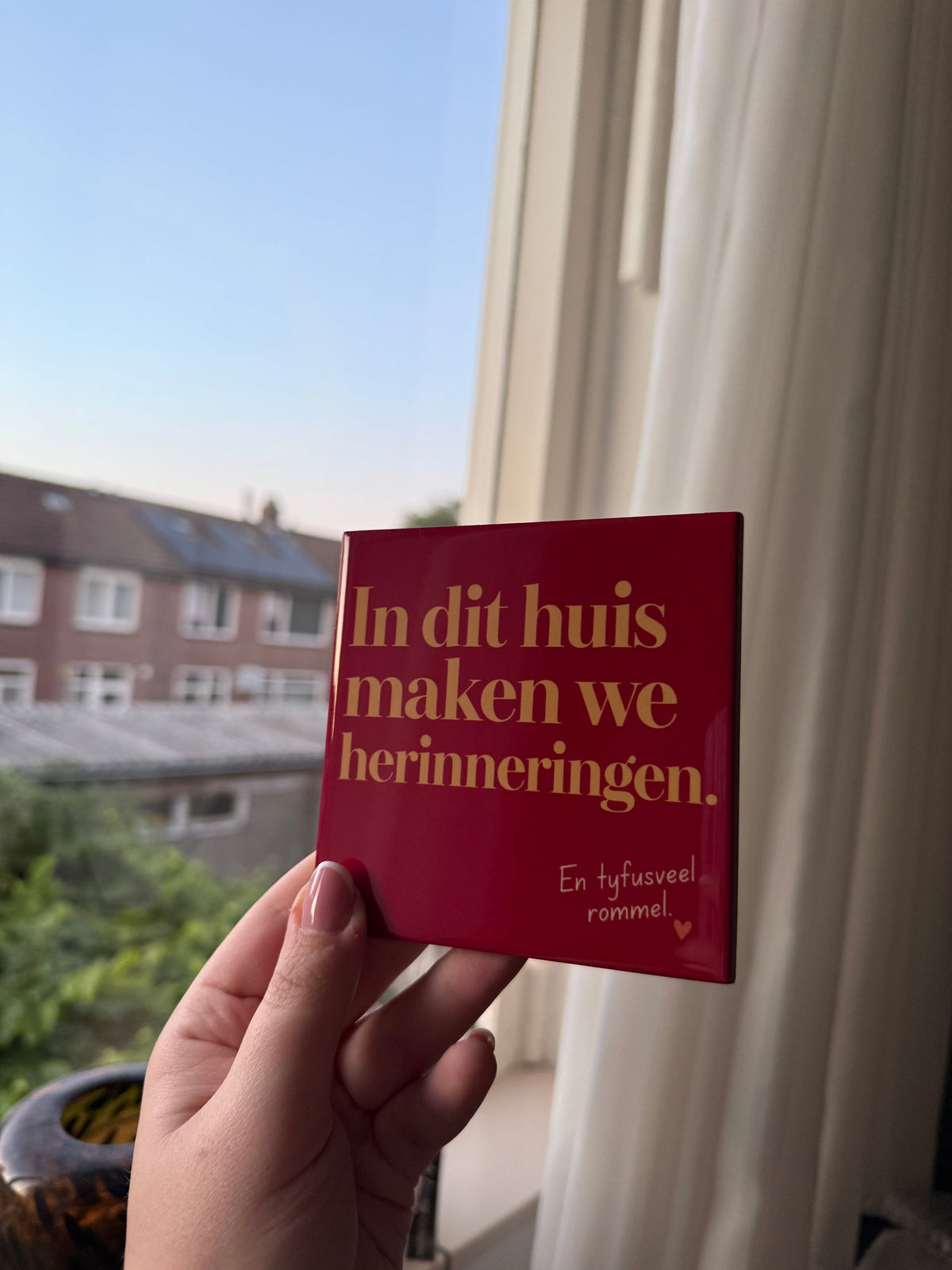 In dit huis maken we herinneringen. – En tyfusveel rommel.