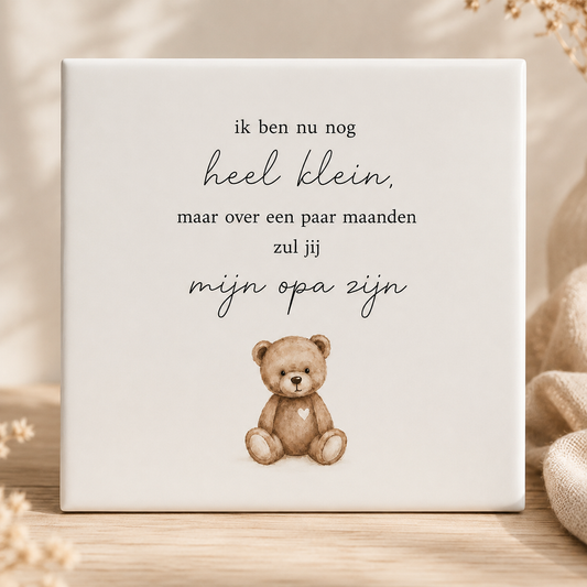 Ik ben nu nog heel klein, maar over een paar maanden zullen jullie mijn opa en oma zijn