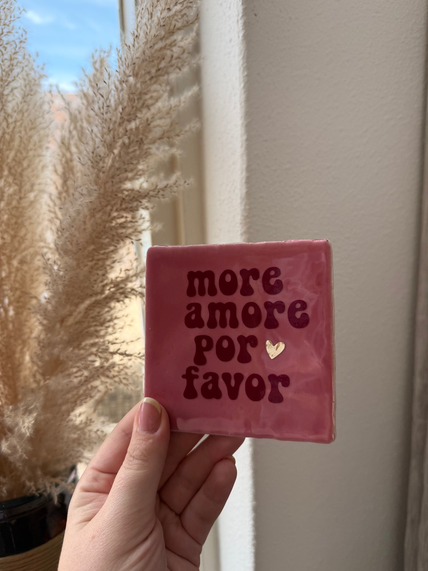 More Amore Por Favor